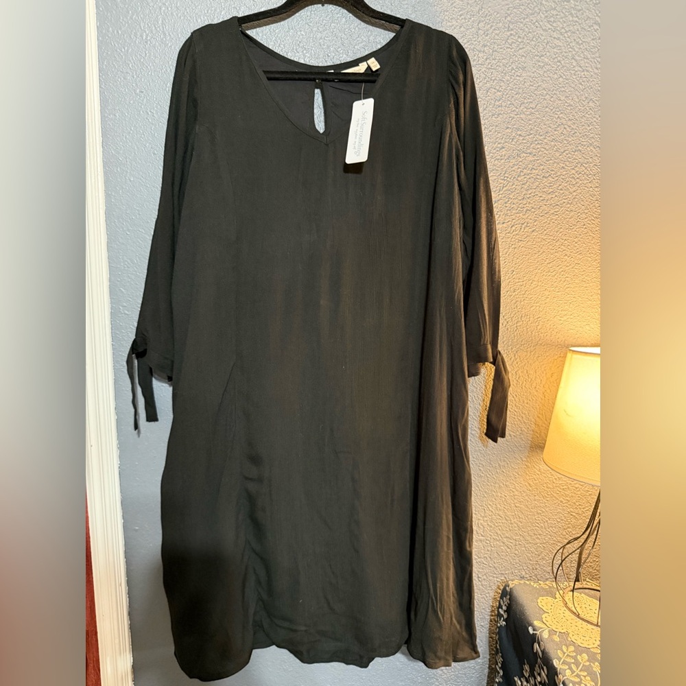 Soft Surroundings Black V-Neck Dress